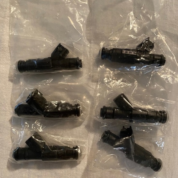 Bosch 4-hole Injectors 0280155784 Remanufactured 1999-2004 6-Upgrade Bosch 4-Hole Fuel Injectors For 1999-2004 Jeep 4.0L - Replaces OEM 0280155784, Remanufactured With New Seals EV6 23lb 230cc Injectors - Foto 11